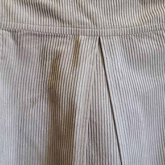 Ann Taylor-Corduroy taupe colored, collared long sleeved short jacket 8. - Picture 8 of 8